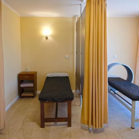 Paradise & Relax Center Szálloda