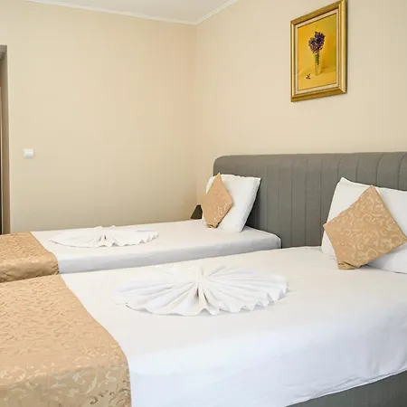 Paradise & Relax Center Szálloda 3*