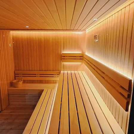 Paradise & Relax Center Хотел 3*