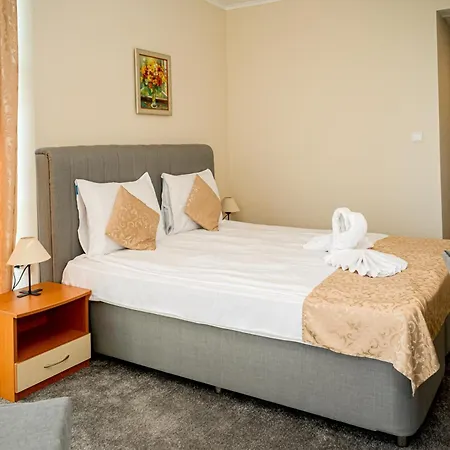 Hotel Paradise & Relax Center 3*