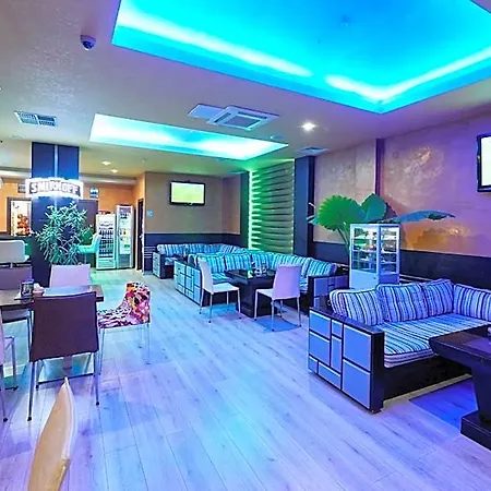 فندق Paradise & Relax Center 3*
