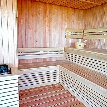 فندق Paradise & Relax Center 3*