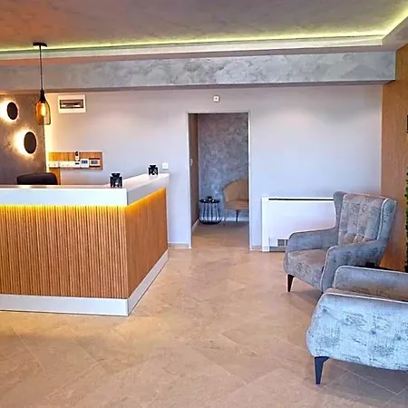 فندق Paradise & Relax Center بوموري