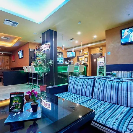 Paradise & Relax Center Хотел